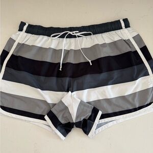 Athleta Women's athletic shorts - Black, Gray, White Stripes size: M *New